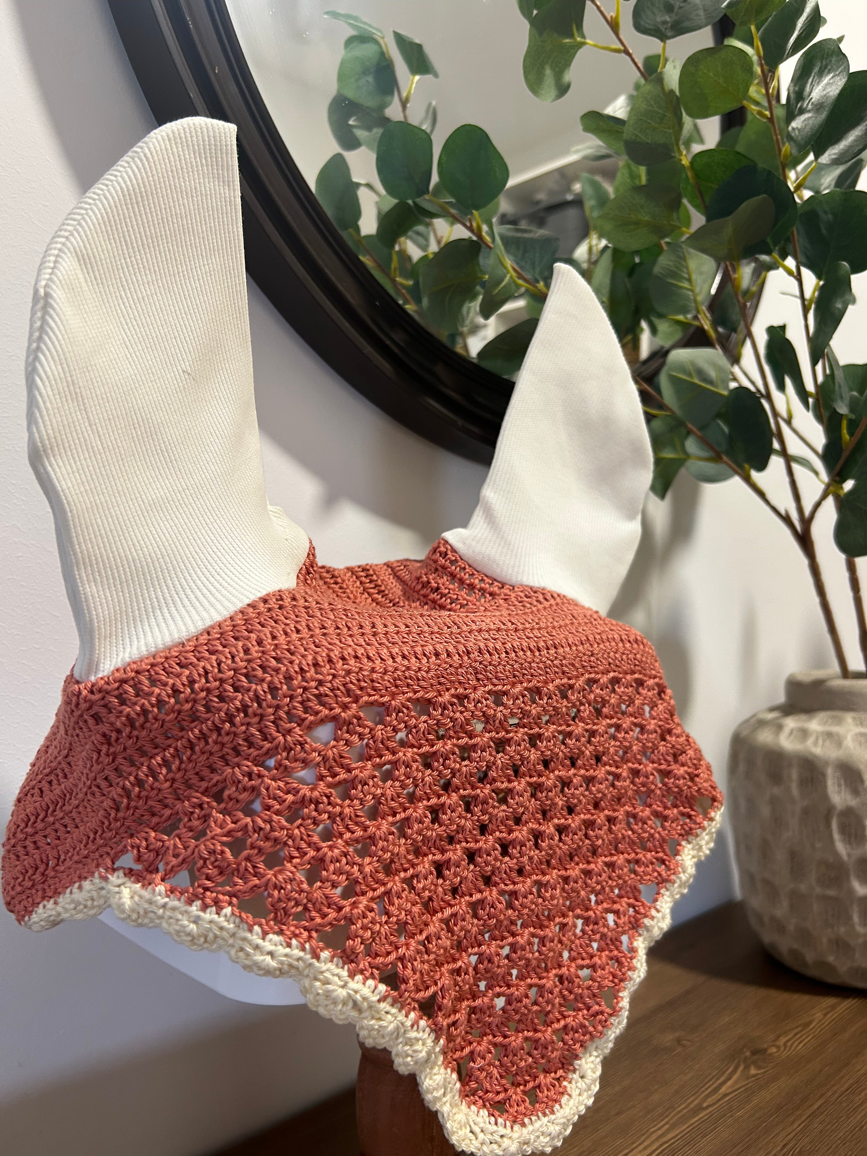 Bonnet anti-mouches Victoria – Rose & Écru - Taille cheval - Disponible desuite