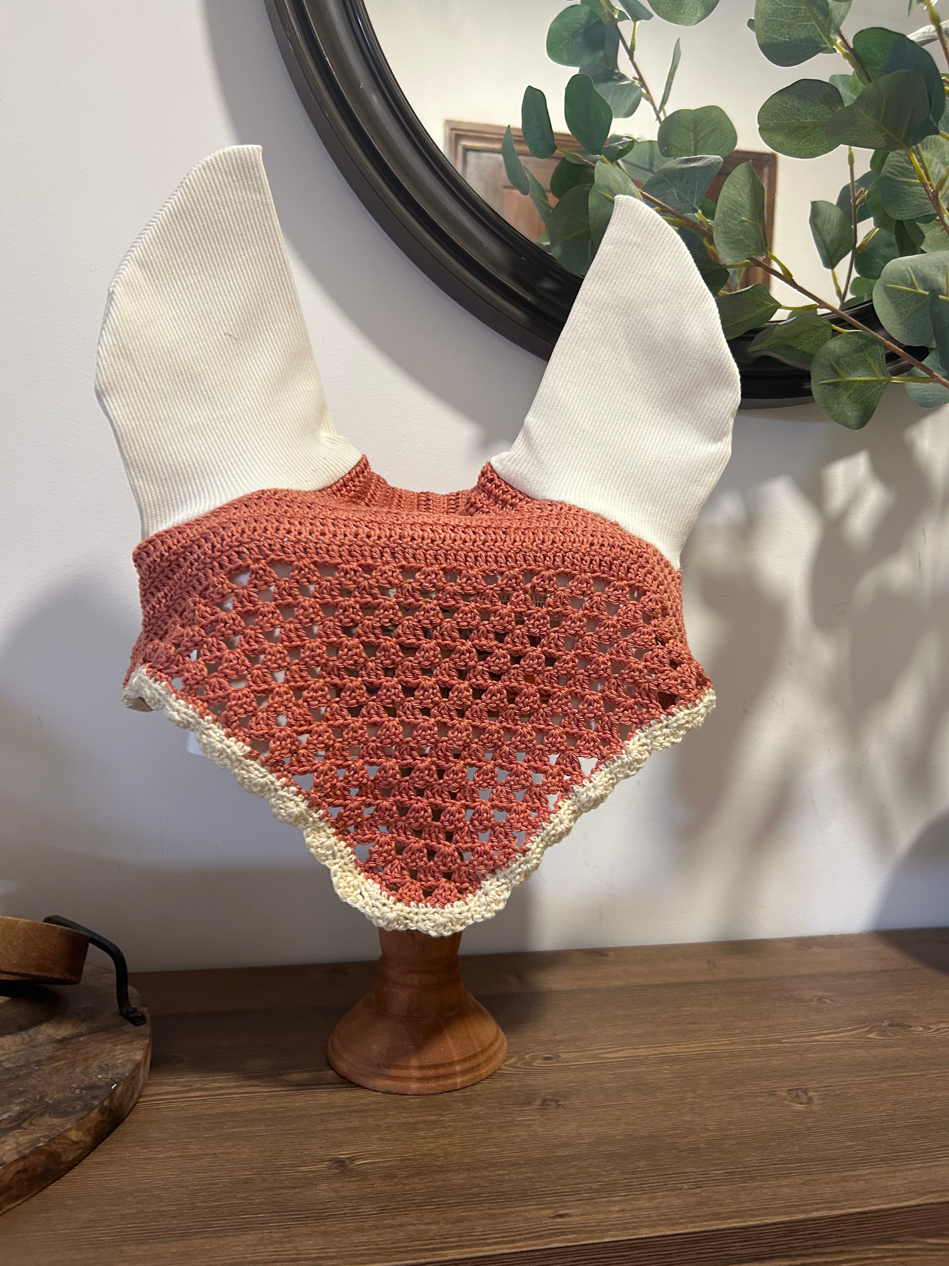 Bonnet anti-mouches Victoria – Rose & Écru - Taille cheval - Disponible desuite